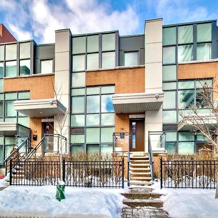 Home In Downtown Торонто Экстерьер фото