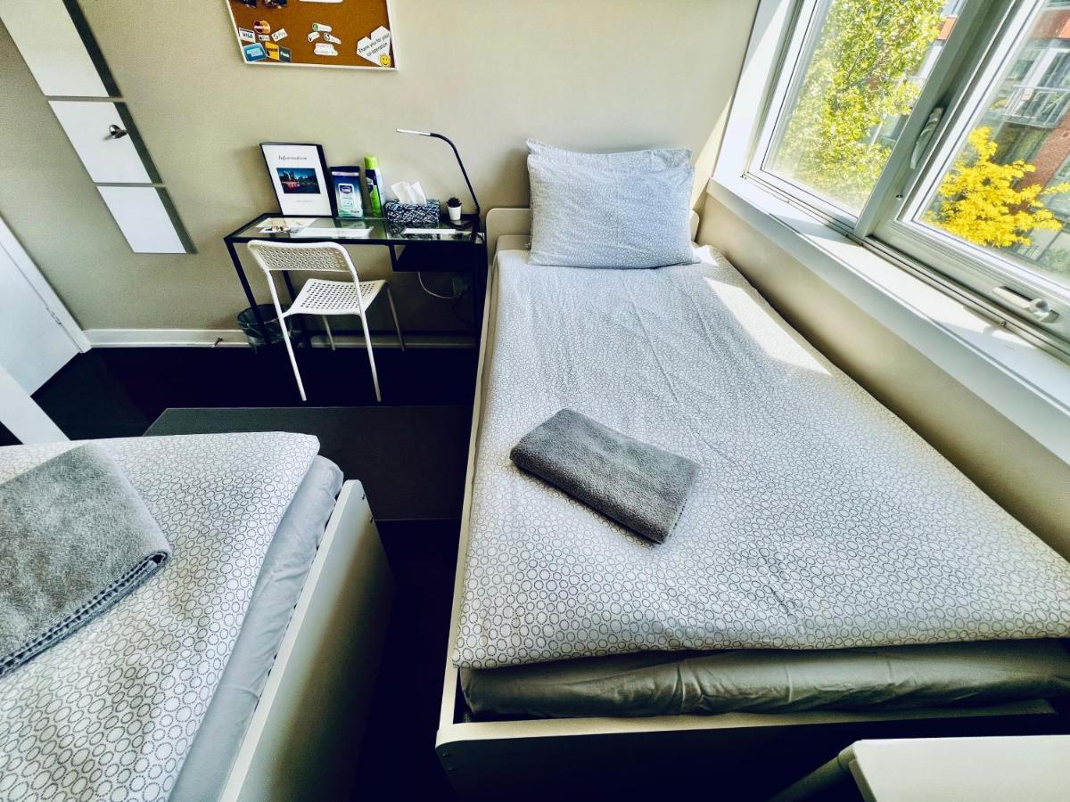 Home In Downtown Торонто Экстерьер фото